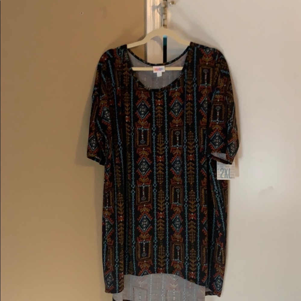NWT 2xl Irma Aztec design